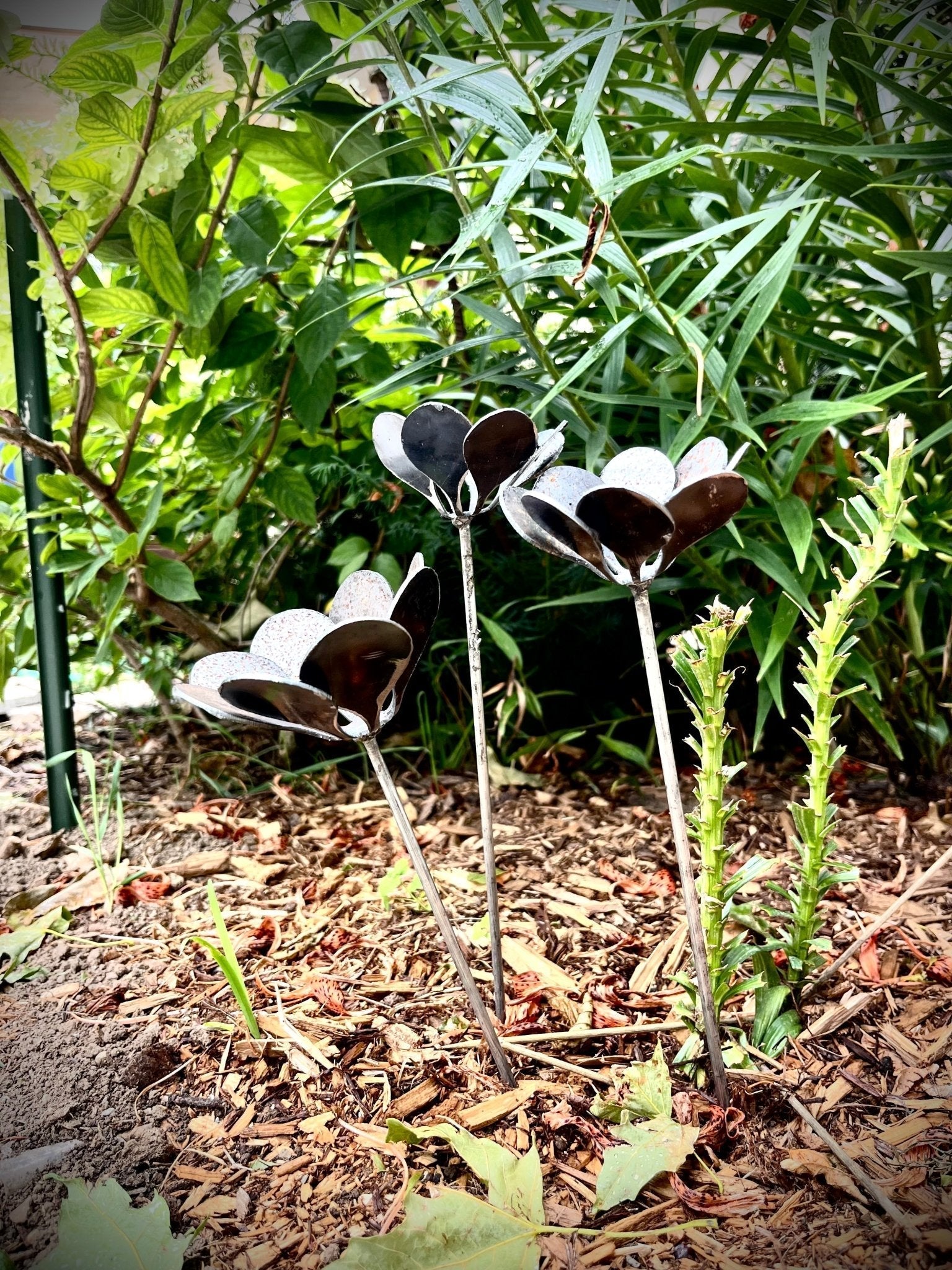 3-Pack Metal Plain Flowers