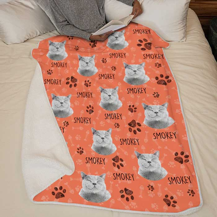 Custom Photo Colorful Upload Cat Image | Personalized Gift for Dog/Cat Lovers, Pet Lovers, Dog Mom, Cat Mom, Dog Dad, Cat Dad | Blanket