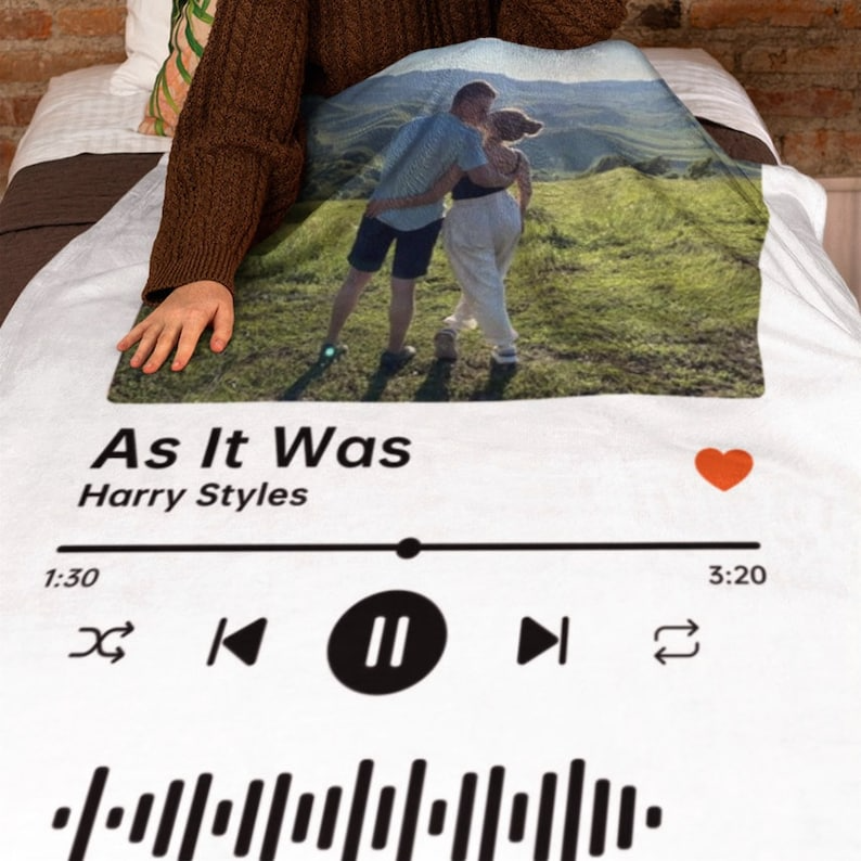 Couple Photo Blanket with Song - Personalized Music Favorite Gift for Girlfriend, Boyfriend, Husband, Wife | Valentine, Birthday, Anniversary