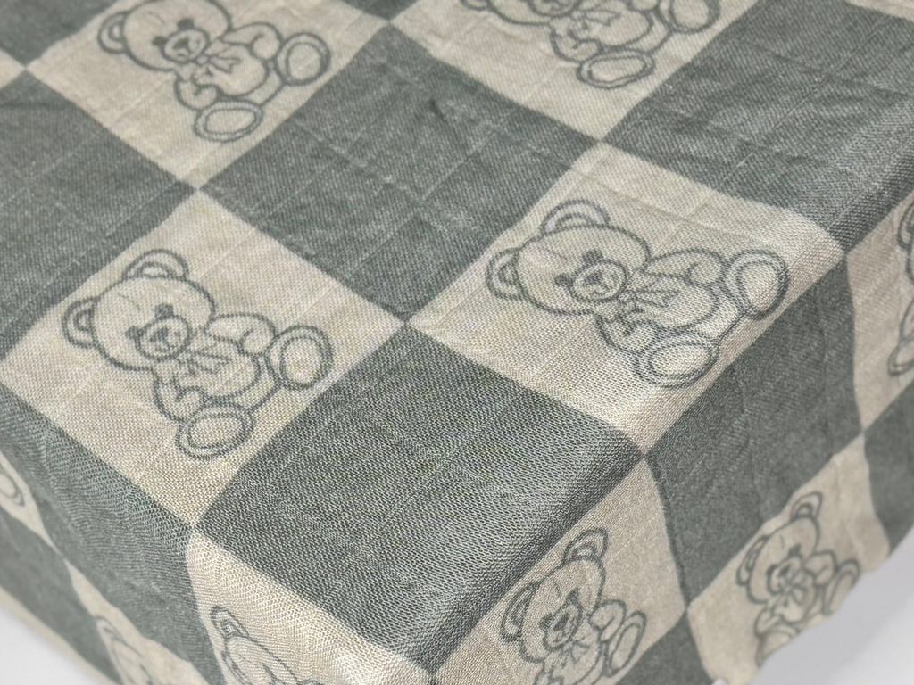 Organic Bamboo Blend Crib Sheet in Checkered Bears