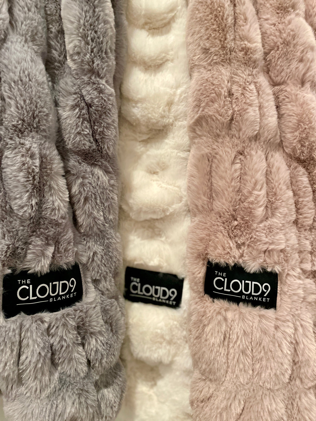 Gray Faux Fur Blanket - Lap: 30"x40"
