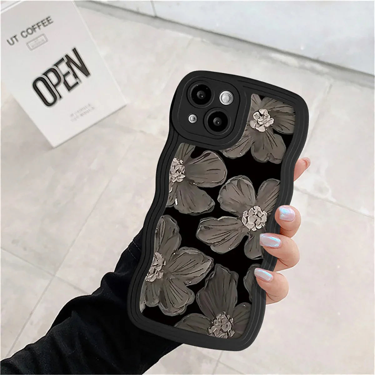 Soft Wavy Lines Love Heart Phone Case