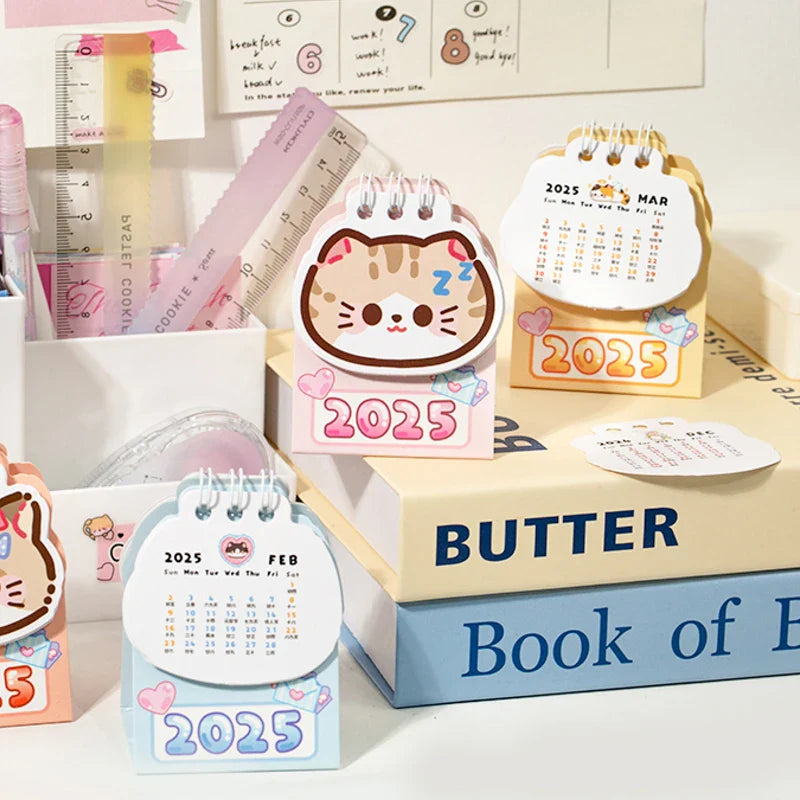 Cute Cat Mini Desk Calendars