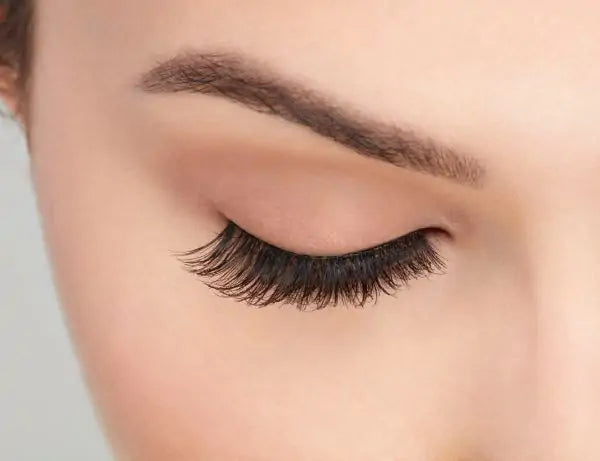 ARDELL Studio Effects Pro-Designed Layered Lashes