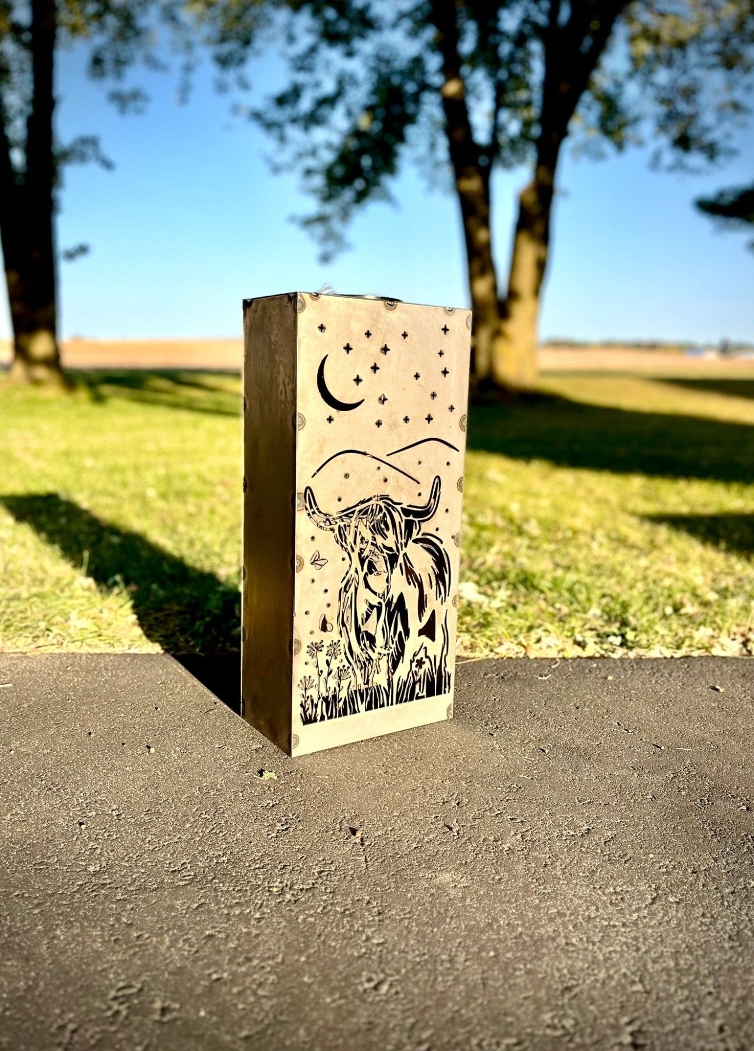Highland Cow Solar Luminary Pillar - Steel - Multiple Sizes