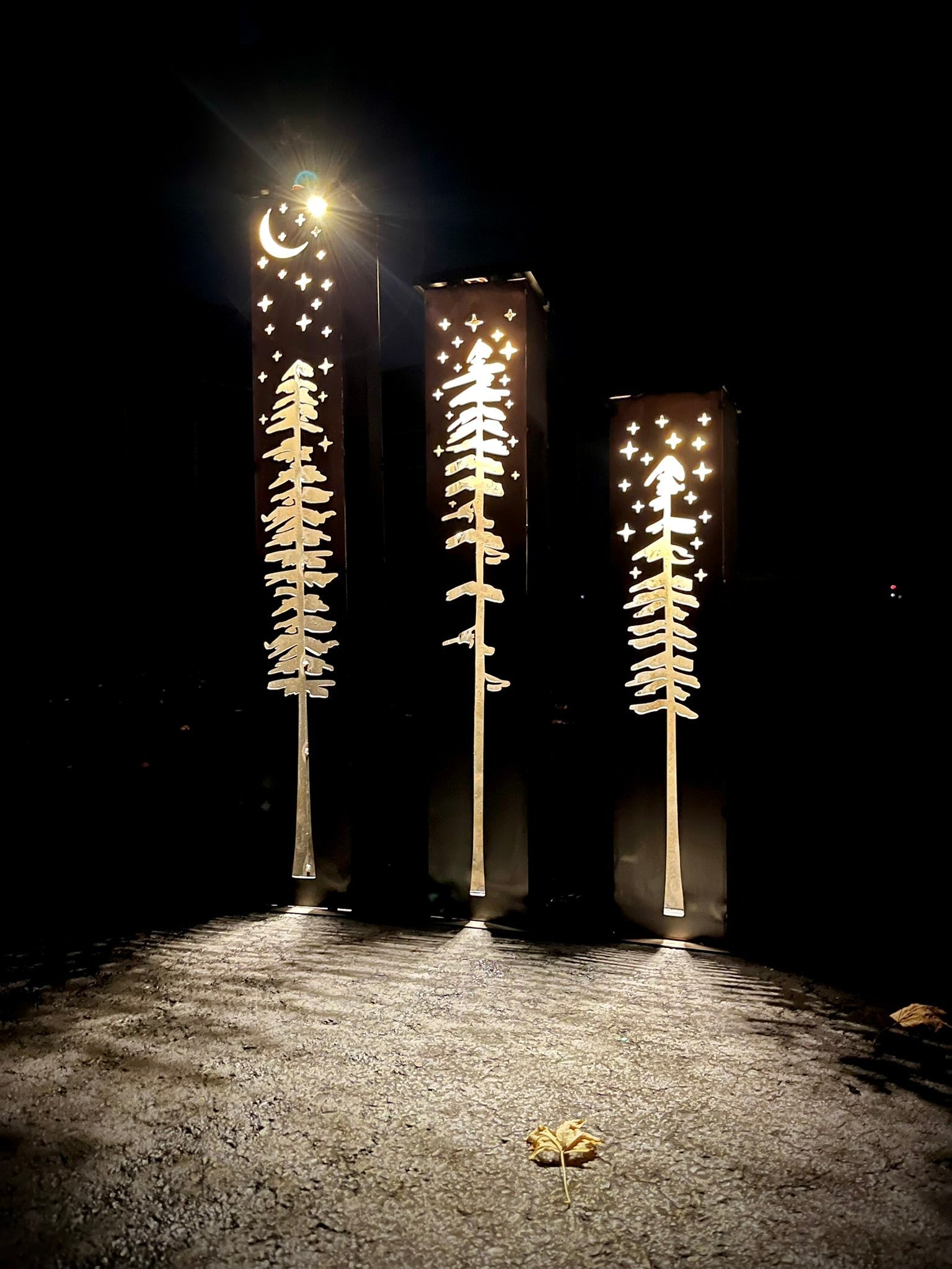 XL Pine Night Sky Solar Luminary Pillar | Steel