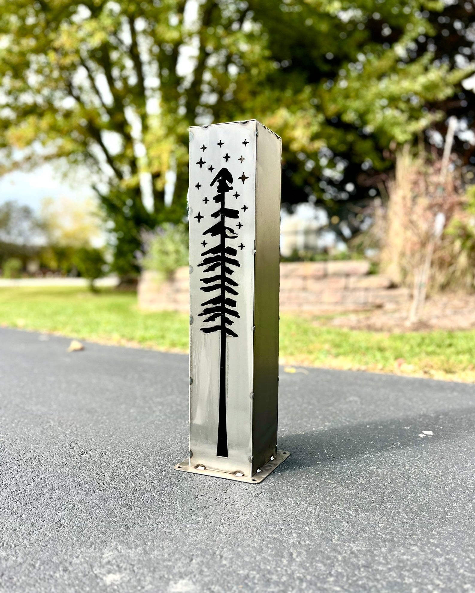 XL Pine Night Sky Solar Luminary Pillar | Steel