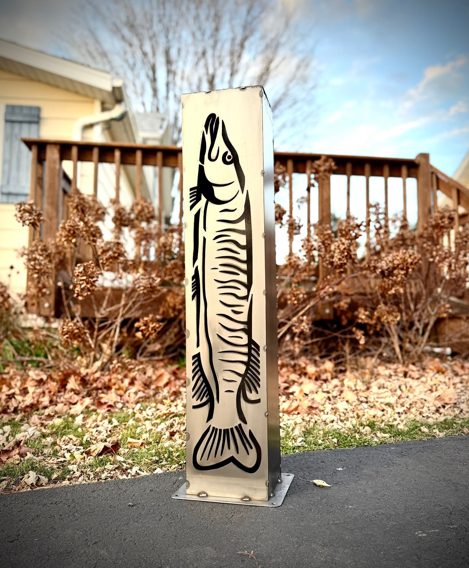 XL Steel Fish Luminary Pillar | 30 & 36 in.